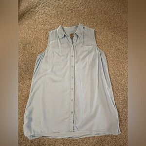Chico’s Linen Blend Sleeveless Button-Down Top – Light Blue – Size 2 (L)
